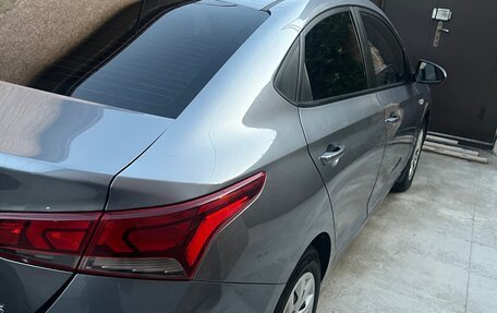 Hyundai Solaris II рестайлинг, 2017 год, 1 240 000 рублей, 5 фотография
