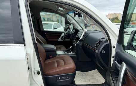 Toyota Land Cruiser 200, 2016 год, 5 600 000 рублей, 4 фотография