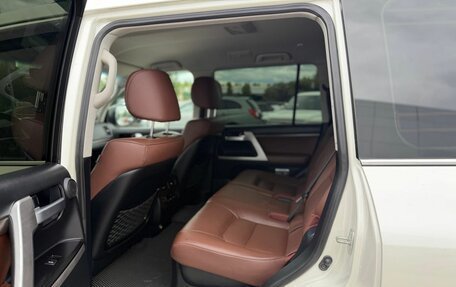Toyota Land Cruiser 200, 2016 год, 5 600 000 рублей, 7 фотография