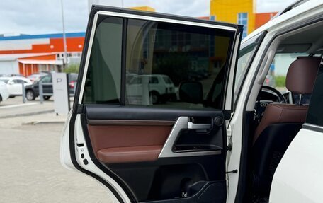 Toyota Land Cruiser 200, 2016 год, 5 600 000 рублей, 6 фотография