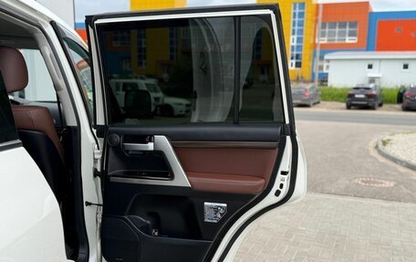Toyota Land Cruiser 200, 2016 год, 5 600 000 рублей, 19 фотография