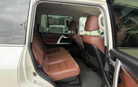 Toyota Land Cruiser 200, 2016 год, 5 600 000 рублей, 20 фотография