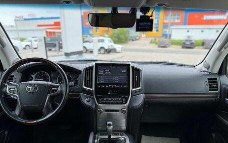 Toyota Land Cruiser 200, 2016 год, 5 600 000 рублей, 32 фотография