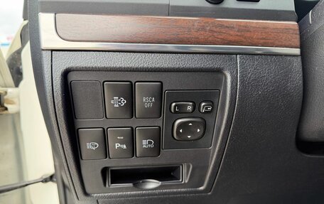 Toyota Land Cruiser 200, 2016 год, 5 600 000 рублей, 23 фотография