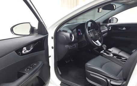 KIA K3, 2023 год, 1 585 000 рублей, 10 фотография