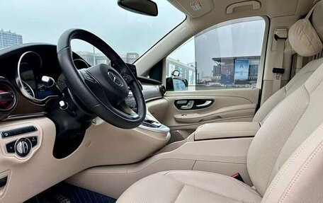 Mercedes-Benz V-Класс, 2022 год, 5 535 000 рублей, 5 фотография