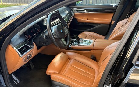 BMW 7 серия, 2019 год, 5 600 000 рублей, 6 фотография