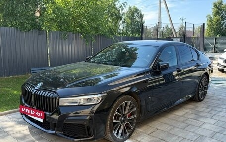 BMW 7 серия, 2019 год, 5 600 000 рублей, 2 фотография