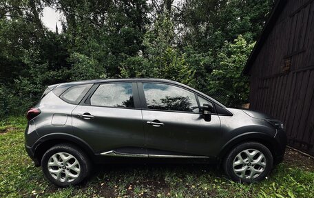 Renault Kaptur I рестайлинг, 2017 год, 1 400 000 рублей, 2 фотография