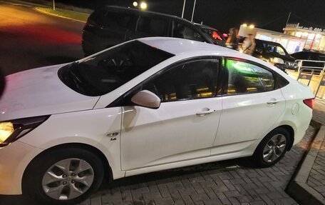 Hyundai Solaris II рестайлинг, 2016 год, 1 139 000 рублей, 3 фотография