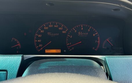 Nissan Gloria XI, 2002 год, 445 000 рублей, 8 фотография