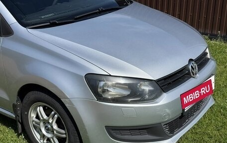 Volkswagen Polo VI (EU Market), 2010 год, 385 000 рублей, 2 фотография