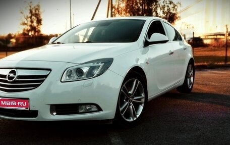 Opel Insignia II рестайлинг, 2011 год, 900 000 рублей, 1 фотография