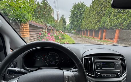 Hyundai H-1 II рестайлинг, 2018 год, 2 999 990 рублей, 4 фотография