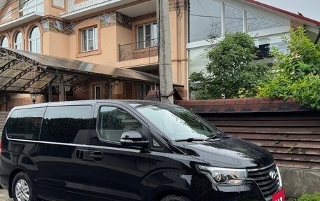 Hyundai H-1 II рестайлинг, 2018 год, 2 999 990 рублей, 10 фотография