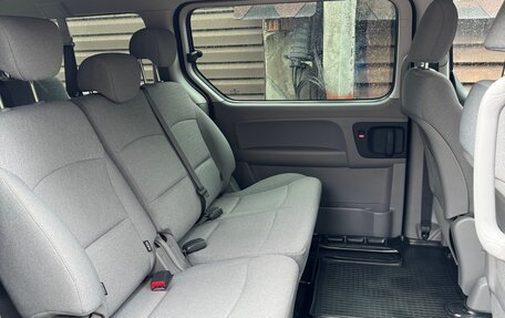 Hyundai H-1 II рестайлинг, 2018 год, 2 999 990 рублей, 24 фотография
