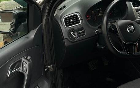 Volkswagen Polo VI (EU Market), 2015 год, 825 000 рублей, 9 фотография