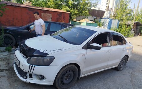 Volkswagen Polo VI (EU Market), 2013 год, 350 000 рублей, 3 фотография