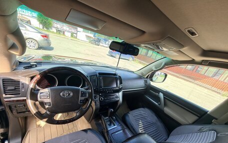 Toyota Land Cruiser 200, 2010 год, 3 200 000 рублей, 12 фотография