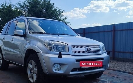 Toyota RAV4, 2005 год, 900 000 рублей, 2 фотография