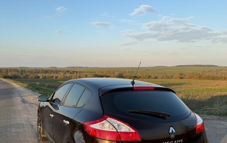 Renault Megane III, 2015 год, 1 000 000 рублей, 2 фотография