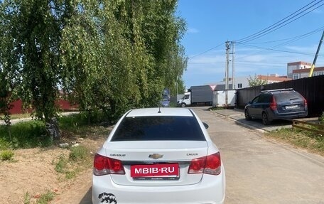 Chevrolet Cruze II, 2012 год, 599 000 рублей, 3 фотография