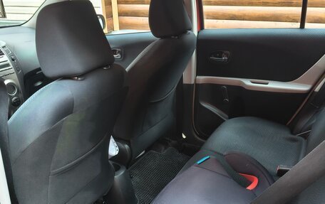 Toyota Yaris III рестайлинг, 2009 год, 605 000 рублей, 11 фотография