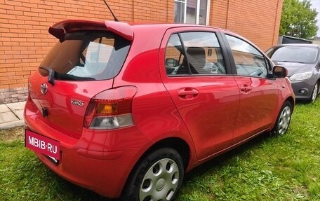 Toyota Yaris III рестайлинг, 2009 год, 605 000 рублей, 4 фотография