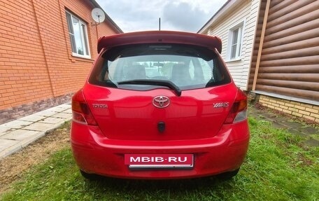 Toyota Yaris III рестайлинг, 2009 год, 605 000 рублей, 7 фотография
