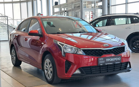 KIA Rio IV, 2021 год, 1 790 000 рублей, 3 фотография