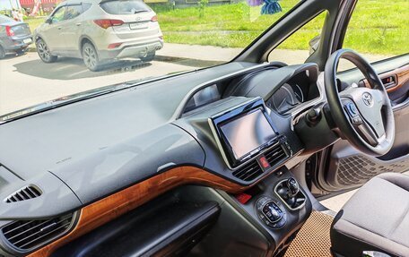 Toyota Noah III, 2015 год, 1 920 000 рублей, 13 фотография