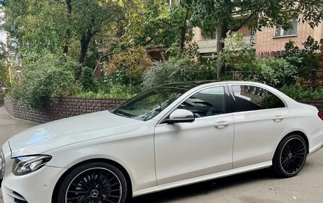 Mercedes-Benz E-Класс, 2017 год, 2 700 000 рублей, 8 фотография