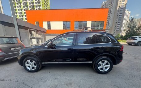Volkswagen Touareg III, 2011 год, 2 250 000 рублей, 11 фотография