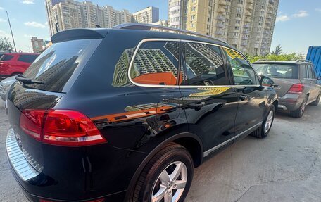 Volkswagen Touareg III, 2011 год, 2 250 000 рублей, 9 фотография