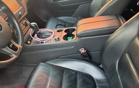 Volkswagen Touareg III, 2011 год, 2 250 000 рублей, 13 фотография