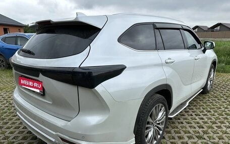 Toyota Highlander, 2024 год, 7 700 000 рублей, 8 фотография