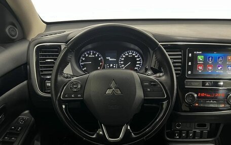 Mitsubishi Outlander III рестайлинг 3, 2019 год, 1 990 000 рублей, 17 фотография