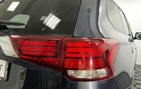 Mitsubishi Outlander III рестайлинг 3, 2019 год, 1 990 000 рублей, 20 фотография