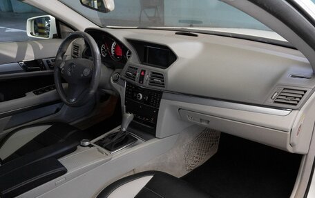 Mercedes-Benz E-Класс, 2011 год, 1 350 000 рублей, 17 фотография