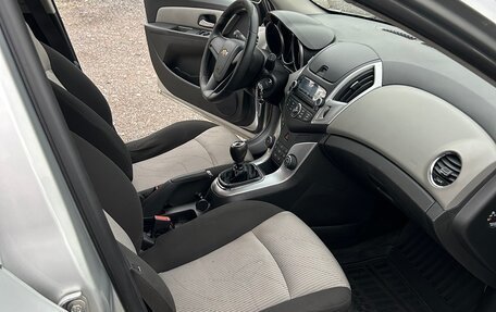 Chevrolet Cruze II, 2013 год, 695 000 рублей, 34 фотография