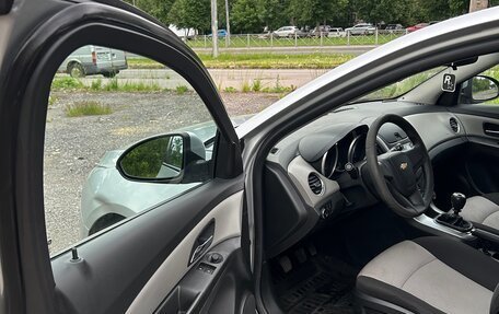 Chevrolet Cruze II, 2013 год, 695 000 рублей, 27 фотография