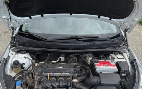 Hyundai Solaris II рестайлинг, 2012 год, 800 000 рублей, 14 фотография