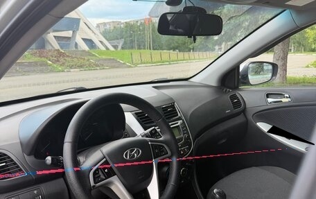 Hyundai Solaris II рестайлинг, 2012 год, 800 000 рублей, 8 фотография