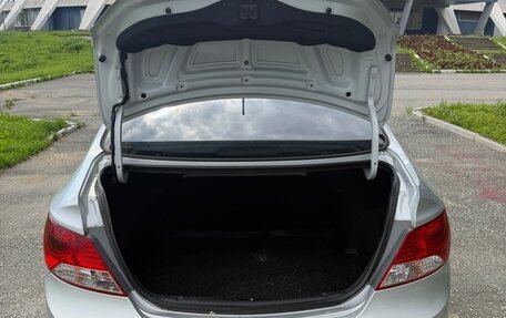 Hyundai Solaris II рестайлинг, 2012 год, 800 000 рублей, 17 фотография