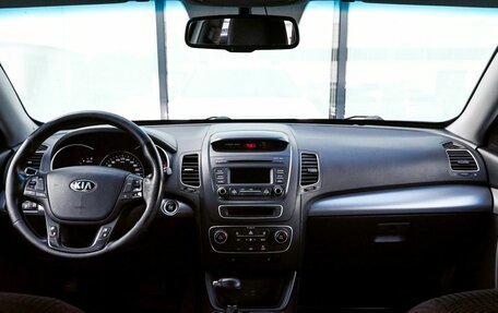 KIA Sorento II рестайлинг, 2015 год, 1 799 000 рублей, 20 фотография