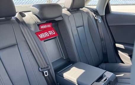 Audi A4, 2018 год, 3 300 000 рублей, 14 фотография