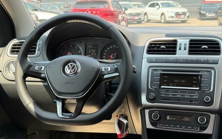 Volkswagen Polo VI (EU Market), 2017 год, 1 150 000 рублей, 25 фотография