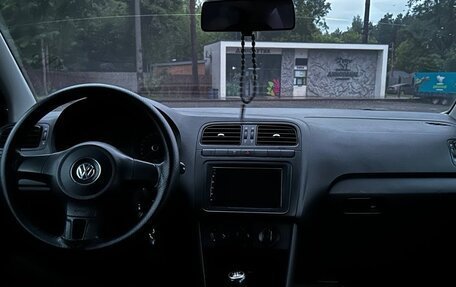 Volkswagen Polo VI (EU Market), 2011 год, 555 000 рублей, 8 фотография