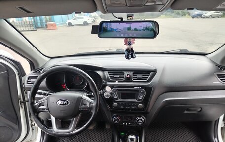 KIA Rio III рестайлинг, 2013 год, 650 000 рублей, 10 фотография