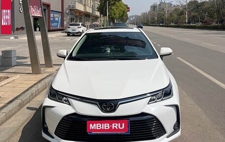Toyota Corolla, 2022 год, 1 267 000 рублей, 2 фотография